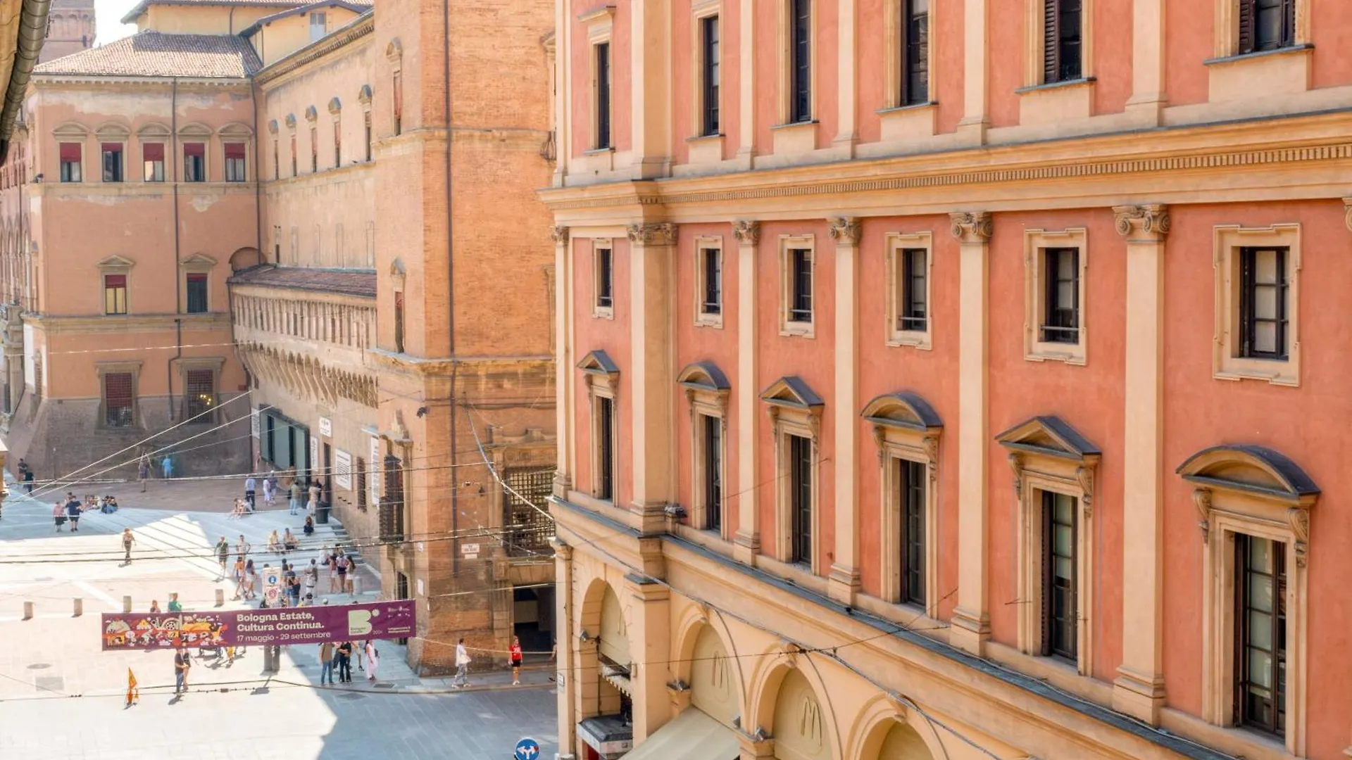Aviana Suite Bologna Italy